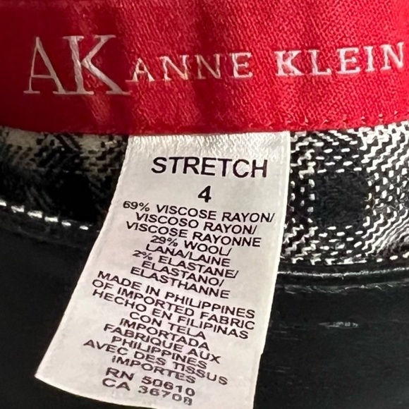 Anne Klein Black|White Plaid Wool Blend Leather Waist Trim Wrap Skirt Sz 4 - Picture 3 of 4